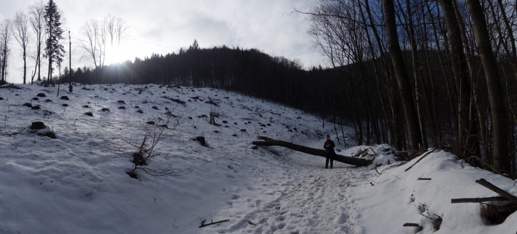 Panoramatická fotka na pohádkovou krajinu Rožnova pod Radhoštěm