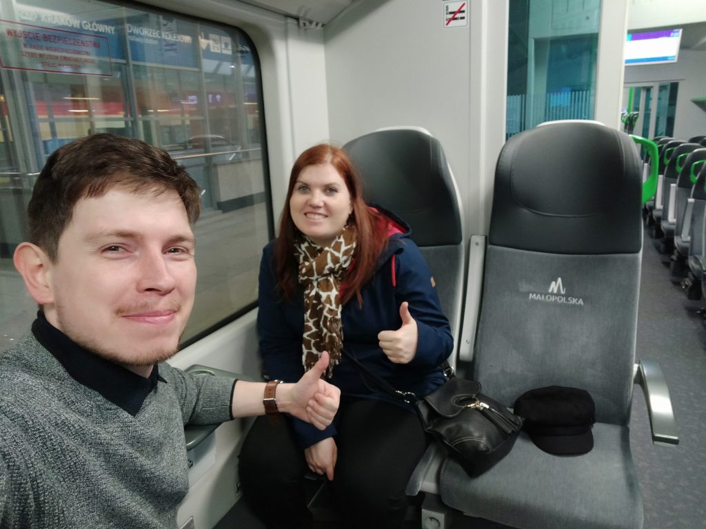 Společná fotografie ve vlaku do Wieliczka z Krakova