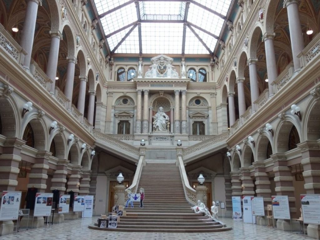 Pohled na interiér Paláce spravedlnosti