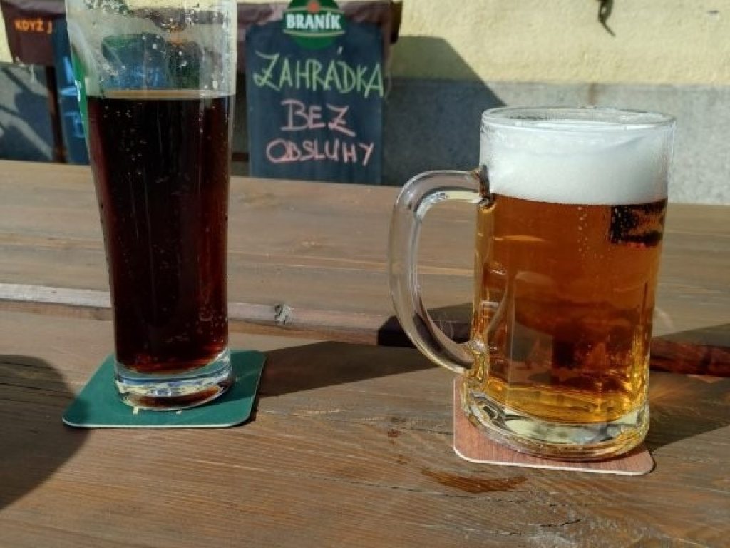 Pivo a kofola, kenečně jsem dorazil do cíle, je třeba se odměnit