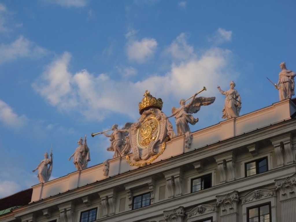 Detail na budově hradu Hofburg