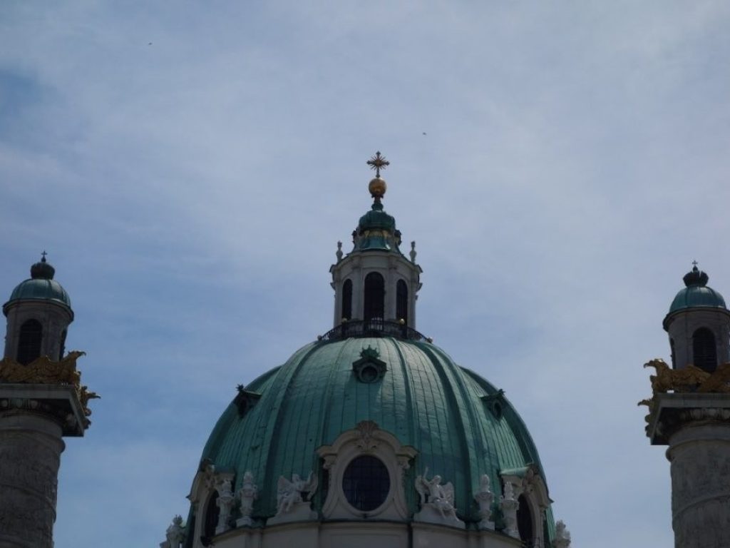 kopule-kostela-sv. Karla Boromejského